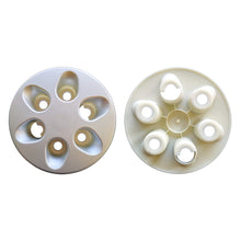 Carica l'immagine nel visualizzatore di Gallery, ANELLO COPRIRUOTA COPRIMOZZO copertura protezione ruota IN PLASTICA DURA, con 6 buchi. compatibile IVECO DAILY MY 2006 35C 35S 40C 50C 60C 65C. cospel 2000.00203, oe iveco 504141760