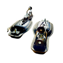 Carica l&#39;immagine nel visualizzatore di Gallery, 35122 KIT 2 MANIGLIE PORTA APRIPORTA CON CHIAVI IVECO DAILY 90-96