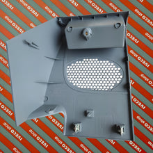 Carica l'immagine nel visualizzatore di Gallery, 3802521 RIVESTIMENTO PLASTICA SOTTO CRUSCOTTO IVECO DAILY DAL 2006