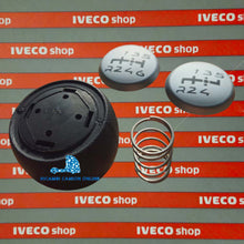 Carica l'immagine nel visualizzatore di Gallery, 42556781 KIT POMELLO COPERCHIO E MOLLA LEVA IVECO EUROCARGO 100E18-100E22 EURO 4