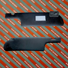 Carica l'immagine nel visualizzatore di Gallery, ALETTA ANTINA PARASOLE DESTRA LATO PASSEGGERO. compatibile IVECO DAILY DA S 2000 A 2014 serie 35c9 35C10 35c11 35c12 35c13 35c14 35c15 35c17 35c18 50c13 50c15 65C15 35s9 35s10 35s11 35s12 35s13 35s14 35s15. rif oe iveco 500312417 