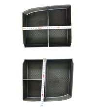 Carica l'immagine nel visualizzatore di Gallery, 50072 CASSETTO RIPOSTIGLIO DIVISORIO IN GOMMA CRUSCOTTO IVECO S-WAY X-WAY T-WAY