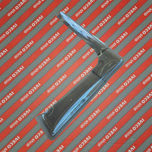 Carica l'immagine nel visualizzatore di Gallery, 51521 KIT 2 DEFLETTORI ARIA IVECO DAILY DAL 2014 AL 2025 29L 35S 35C 40C 50C 60C 70C