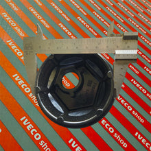 Carica l'immagine nel visualizzatore di Gallery, 7184092 CALOTTA COPRI MOZZO ANTERIORE IVECO, misura avvitamento largo 800 mm