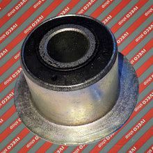 Carica l'immagine nel visualizzatore di Gallery, 93808935 BOCCOLA ELASTICA SOSPENSIONE BALESTRA POSTERIORE IVECO DAILY DA 1990 A 2022