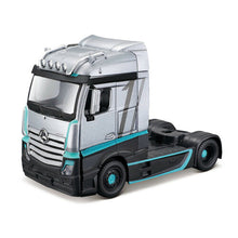 Carica l'immagine nel visualizzatore di Gallery, BURAGO KIT LOTTO 6 TRATTORI STRADALI MOTRICE SCALA 1:43 SCANIA MERCEDES VOLVO TRUCK