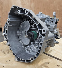 Carica l'immagine nel visualizzatore di Gallery, fiat_oe_46356342, Cambio_Manuale_FIAT_Ducato_2.2_Multijet_3, a sei marce. per euro 6 motore.