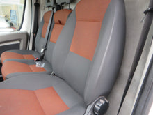 Carica l&#39;immagine nel visualizzatore di Gallery, SEDUTA SEDILE MECCANICO IMBOTTITA CON FODERA FIAT DUCATO DAL 2006 AL 2014