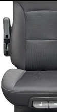 Carica l&#39;immagine nel visualizzatore di Gallery, 500SC SEDILE CONDUCENTE PNEUMATICO RISCALDATO VENTILATO LOMBARE CON BRACCIOLO SCANIA SERIE P / G / R / T / 4 e K NEXT GENBUS