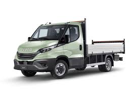 FANALE LUCI INGOMBRO SU CABINA LATO DESTRO SINISTRO DAILY IVECO DAL 2014 35C 35S 50C 60C