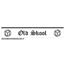 Carica l&#39;immagine nel visualizzatore di Gallery, PARASPRUZZO LUNGO PER TRAVERSA POSTERIORE LOGO SCANIA OLD SKOOL NERO O BIANCO