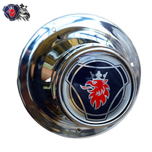 Carica l'immagine nel visualizzatore di Gallery, SET 2 COPERTURE TUNING ANELLO PROTEZIONE RUOTA ACCIAIO INOX LUCIDO 22,5" LOGO GRIFONE SCANIA SERIE TNG NEXTGEN P G R S