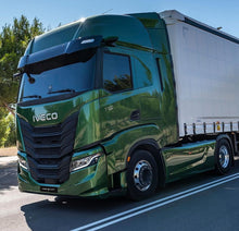 Carica l&#39;immagine nel visualizzatore di Gallery, 50735 KIT BATTICALCAGNO PORTA TUNING ACCIAIO INOX IVECO S-WAY T-WAY X-WAY