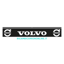 Carica l&#39;immagine nel visualizzatore di Gallery, PARASPRUZZO LUNGO PER TRAVERSA POSTERIORE LOGO VOLVO NERO O BIANCO