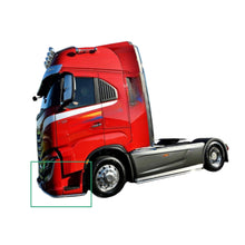 Carica l'immagine nel visualizzatore di Gallery, 50073 KIT 2 COVER ESTERNO FINESTRINO POSTERIORE IVECO S-WAY T-WAY X-WAY