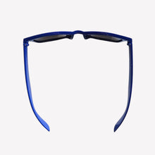 Carica l'immagine nel visualizzatore di Gallery, OCCHIALI DA SOLE GLAMOUR UV 400 COLORE BLU ORIGINALI IVECO