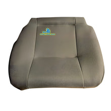 Carica l'immagine nel visualizzatore di Gallery, SEDUTA SEDILE IMBOTTITA CON FODERA IN TESSUTO NISSAN CABSTAR dal 2007 F24 - NT400 28.11 35.11 35.12 35.13 35.14 35.15 45.15 45.15 50