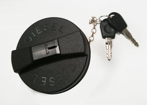 10615T Tappo serbatoio gasolio diametro interno 80mm, in plastica con chiusura a serratura e 2 chiavi